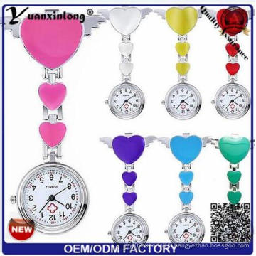 Yxl-956 Gros Broche Infirmière Nouveauté Kitty Infirmière Montres Métal Médical Mignon Pin Watch Prix d'usine